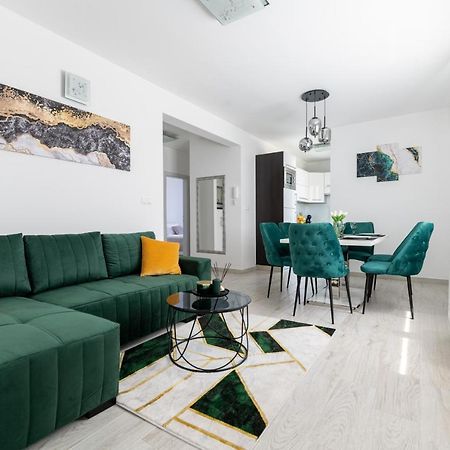 Silver Luxury Apartment تروغير المظهر الخارجي الصورة