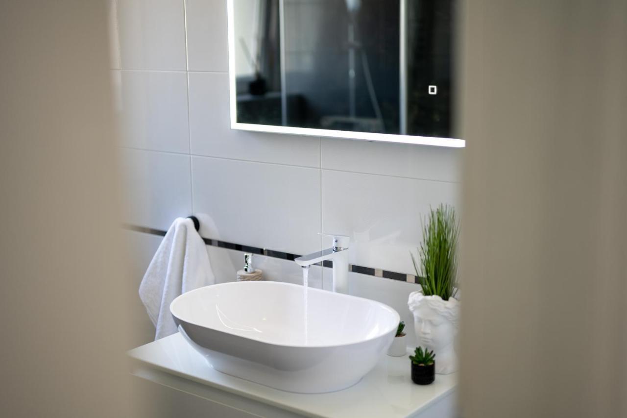 Silver Luxury Apartment تروغير المظهر الخارجي الصورة