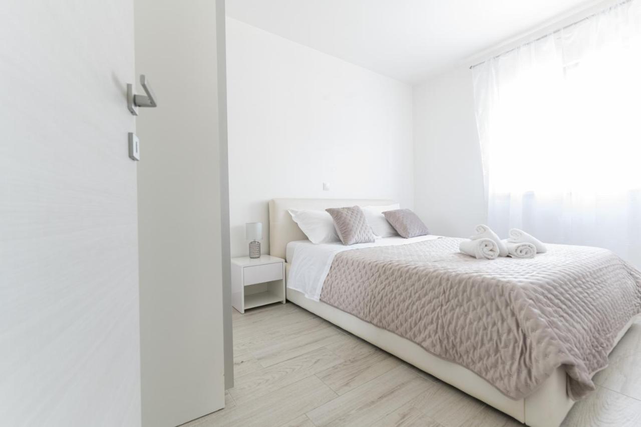 Silver Luxury Apartment تروغير المظهر الخارجي الصورة