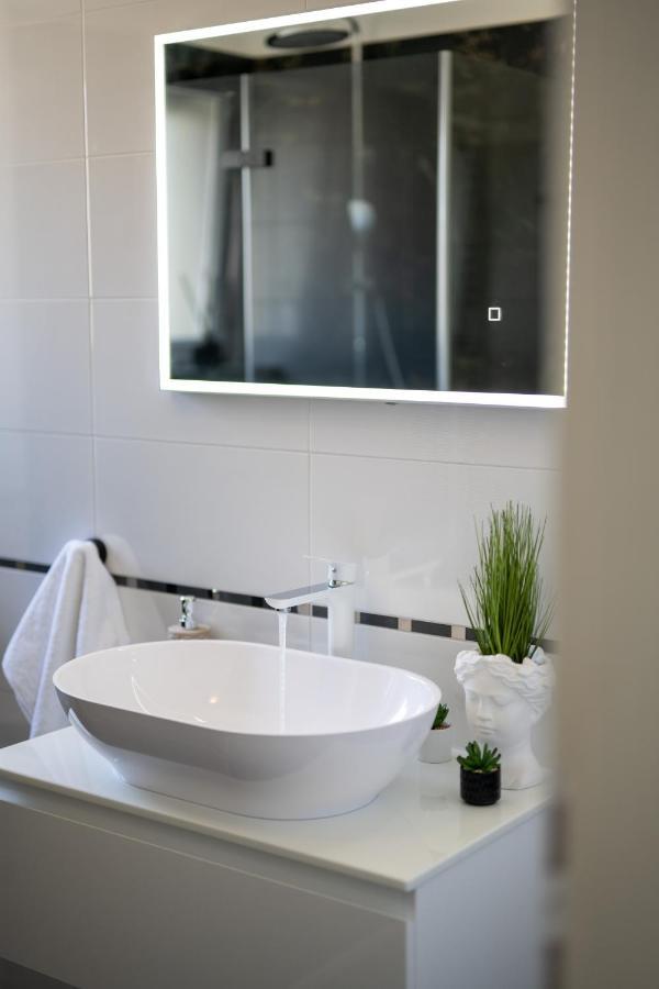 Silver Luxury Apartment تروغير المظهر الخارجي الصورة